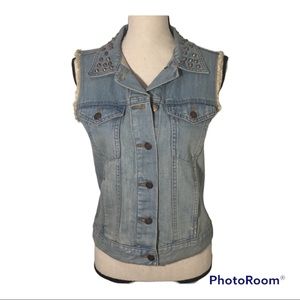 Rock & Republic Gun Show Denim vest with stud accents on the collar